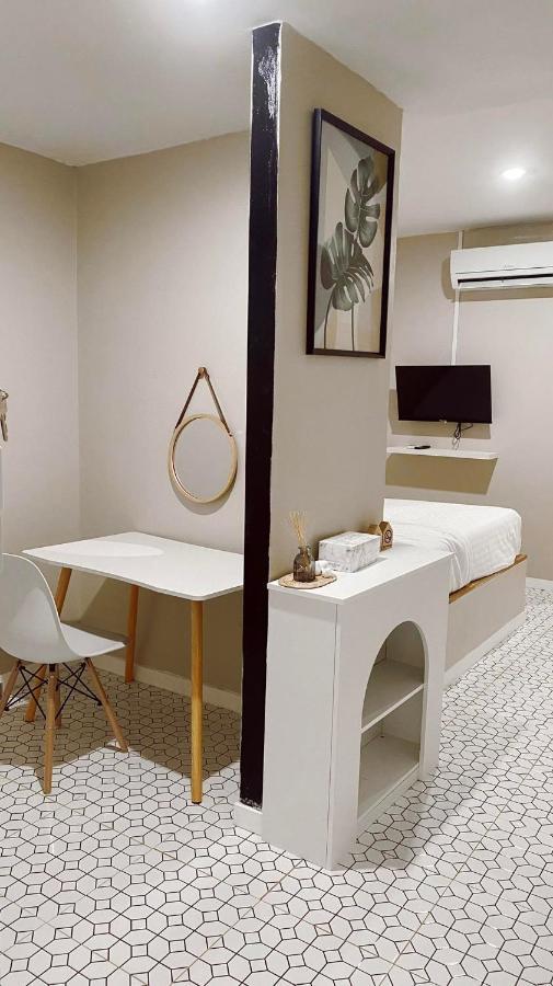 Juni House Chumphon Bed and Breakfast Εξωτερικό φωτογραφία