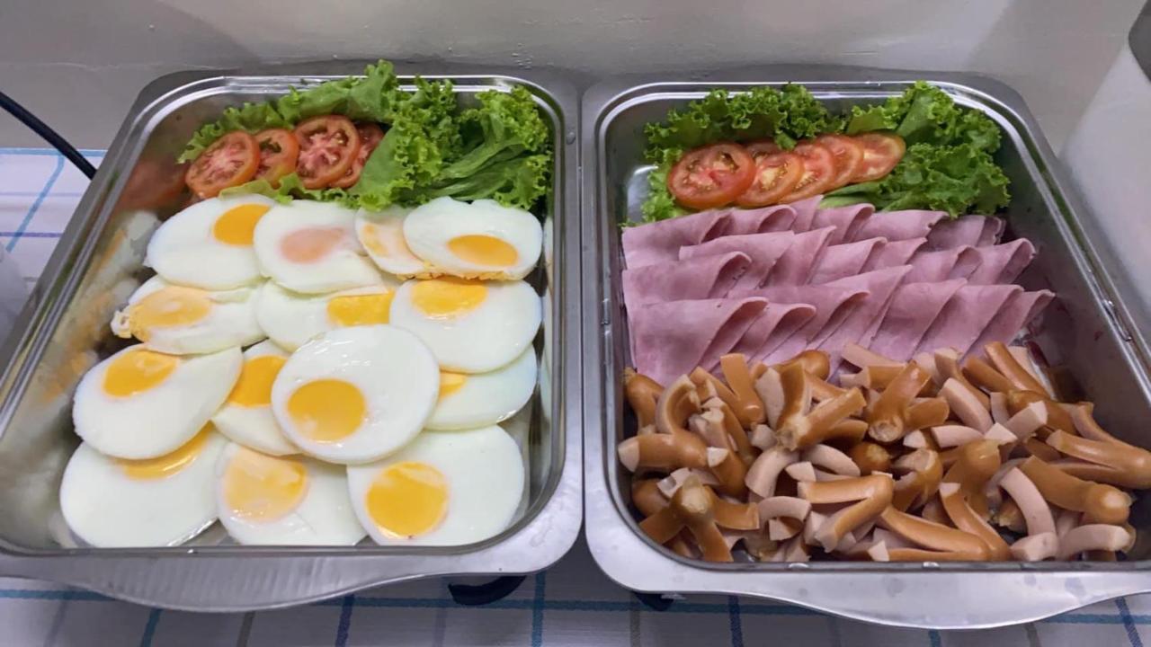 Juni House Chumphon Bed and Breakfast Εξωτερικό φωτογραφία