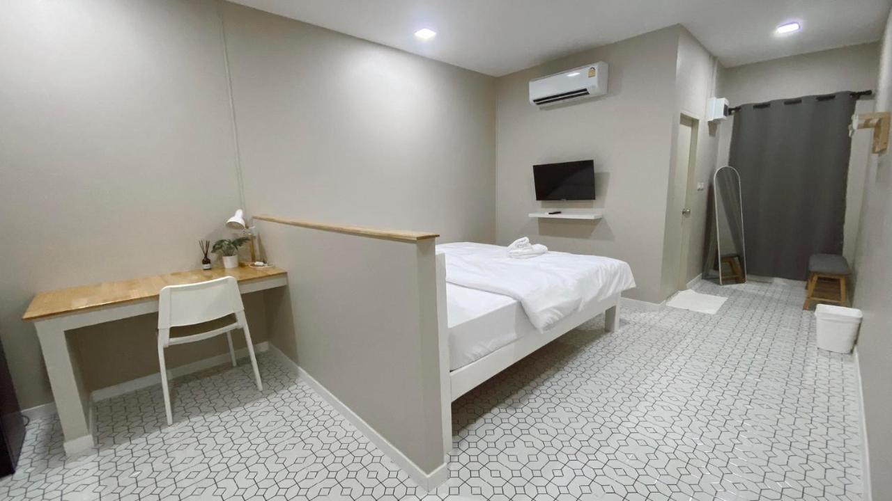 Juni House Chumphon Bed and Breakfast Εξωτερικό φωτογραφία